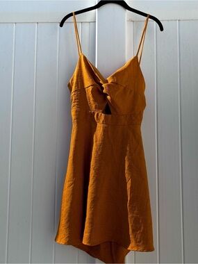 Lovely Day Women’s Dress Spaghetti Strap Twist-Front Mini Pinup Gold NWOT Sz S